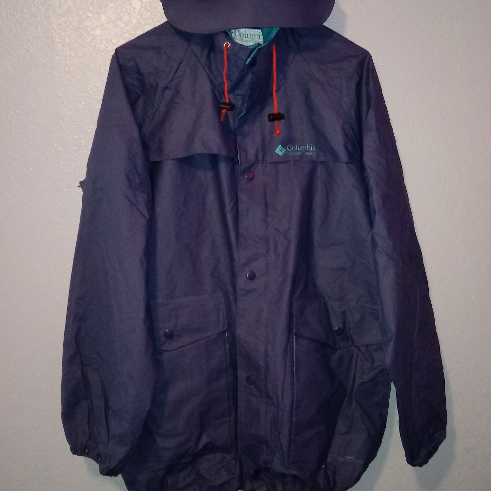 Colombia Jacket - Picture 2 of 6